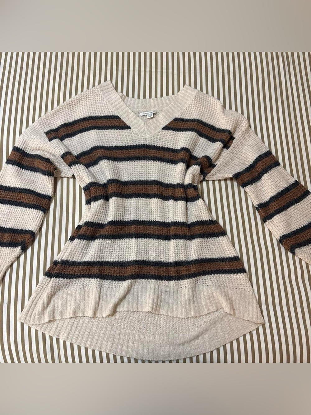 American Eagle V-Neck Striped Knit Sweater in Cream, Brown & Black